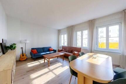 Modernisierte 3-Zimmer-Altbauwohnung im Hochparterre mit Einbauküche - Berlin Johannisthal