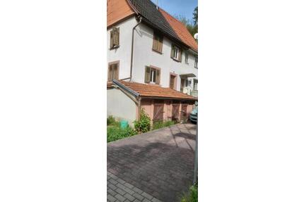 Haus und Scheune zu verkaufen - 53.000,00&nbsp;EUR Kaufpreis, ca.&nbsp; 409,00&nbsp;m&sup2; in Hardheim (PLZ: 74736)