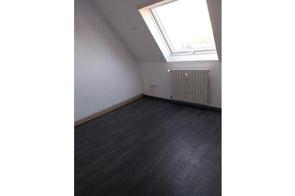 Dachgeschoss Wohnung - 600,00&nbsp;EUR Kaltmiete, ca.&nbsp; 45,00&nbsp;m&sup2; in Castrop-Rauxel (PLZ: 44579) Bladenhorst