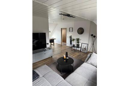 Helle Dachgeschosswohnung im Herzen von Beggendorf - ab sofort - Baesweiler