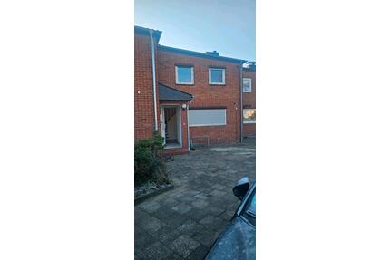 Reihenmittelhaus - 163.000,00&nbsp;EUR Kaufpreis, ca.&nbsp; 85,00&nbsp;m&sup2; in Nienburg (Weser) (PLZ: 31582)