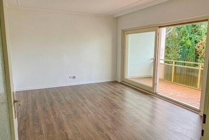Gepflegte 4-Zimmer-Wohnung mit Balkon - Leverkusen Opladen
