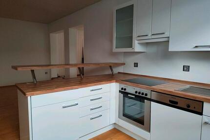 Offene 2-Zimmer-Wohnung mit EBK in Ludwigsburg-Oßweil