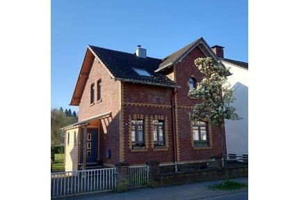 Haus mit großem Garten im Zentrum von Eitorf