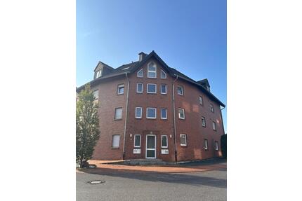 Schöne 2ZKDB - Dachgeschosswohnung, zentral in Übach - Übach-Palenberg