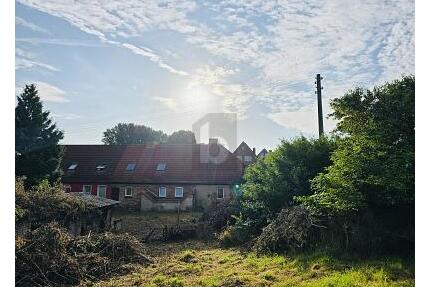 BESTANDSGEBÄUDE MIT POTENZIAL ZUR NEUGESTALTUNG - Plaaz