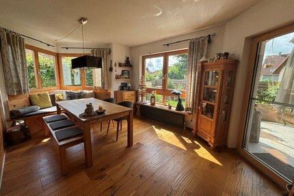 Stilvolle 2-Zimmer-Wohnung im alpenländischen Charme (EG) - Freystadt