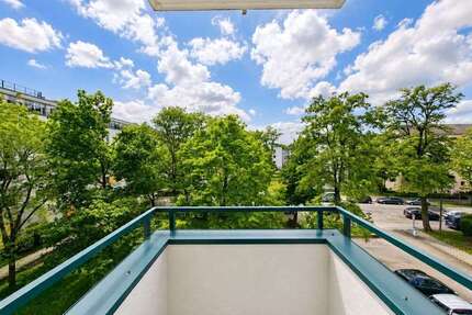 Wohnung zum Mieten in München 877,44 € 49.35 m²