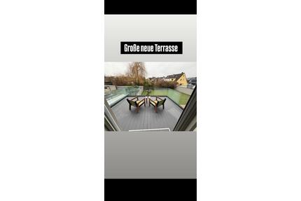 4-Zimmer-Wohnung mit ca. 120m2 saniert ab 01.mai Terrasse+Balkon - Köln Mülheim