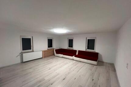 Wohnung zum vermieten - 850,00&nbsp;EUR Kaltmiete, ca.&nbsp; 125,00&nbsp;m&sup2; in Bad Buchau (PLZ: 88422)