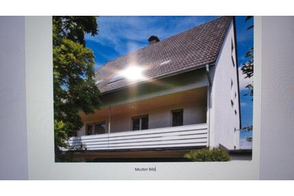 Großzügiger Wohnraum 2-3 Familienhaus mit großem Grundstück - Lauda-Königshofen