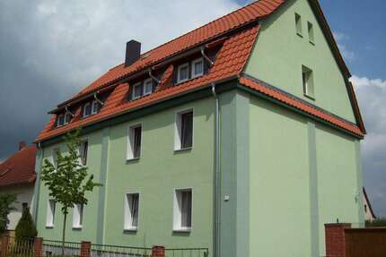 Haus zum Kaufen in Klein Quenstedt 240.000,00 € 303 m²
