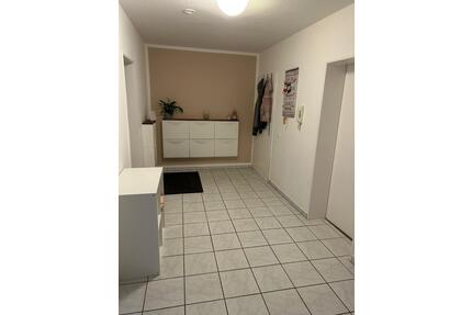 Wohnung in Strinz-Trinitatis - 770,00&nbsp;EUR Kaltmiete, ca.&nbsp; 92,60&nbsp;m&sup2; in Idstein (PLZ: 65510)