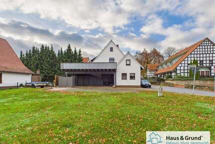 Haus zum Kaufen in Lübbecke 180.000,00 € 234 m²