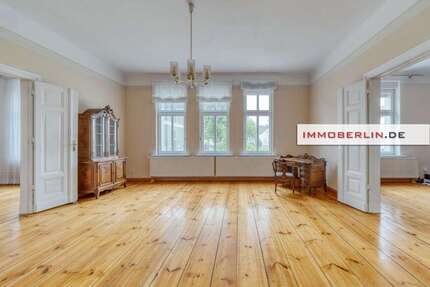 Haus zum Kaufen in FürstenwaldeSpree 645.000,00 € 292 m² - Fürstenwalde/Spree