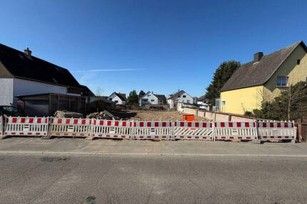 Noch 2 Grundstücke verfügbar für freistehendes Haus oder Doppelhaushälfte - Schwetzingen