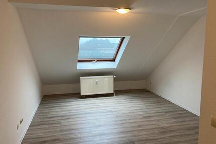 Kleine Dachgeschosswohnung im Herzen von Eschweiler (ab 01.07.)