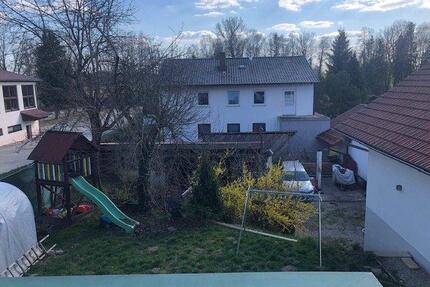 EFH Nähe Velden - 1.250,00&nbsp;EUR Kaltmiete, ca.&nbsp; 160,00&nbsp;m&sup2; in Velden (PLZ: 84149)