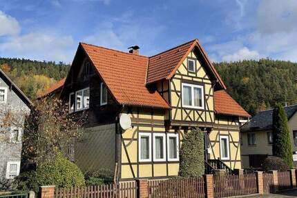 Charmantes Fachwerkhaus im Herzen von Sitzendorf