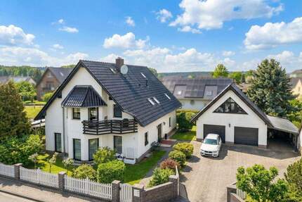 RESERVIERT! Großes, hochwertiges Einfamilienhaus mit Einliegerwohnung, Doppelgarage und Sauna in exklusiver Lage - Schwielochsee Goyatz
