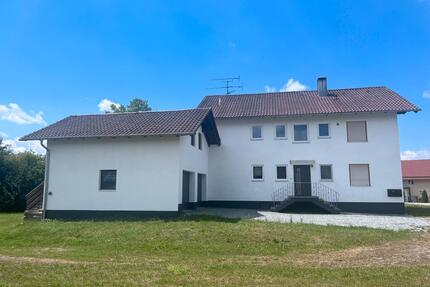 Haus mit Ausbaupotenzial und Doppelgarage Steinach