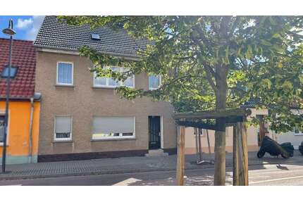Haus zum Kaufen in Bernburg 109.500,00 € 161 m²