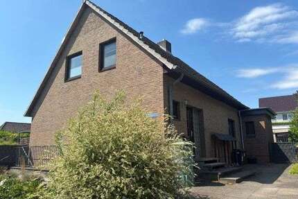 Haus zum Kaufen in Reinfeld 349.900,00 € 120 m²