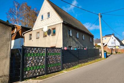 Charmantes Haus im Erzgebirge - 75.000,00&nbsp;EUR Kaufpreis, ca.&nbsp; 120,00&nbsp;m&sup2; in Olbernhau (PLZ: 09526)