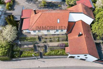 Haus zum Kaufen in Schierling 420.000,00 € 268.77 m²