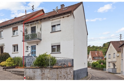 Vielseitiges Ein- bis Zweifamilienhaus: 8 Zimmer, 160 m², Traumgarten & Garage - Theisbergstegen