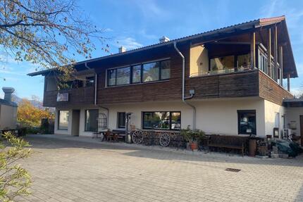 Mehrfamilienhaus mit Gewerbefläche - Kiefersfelden