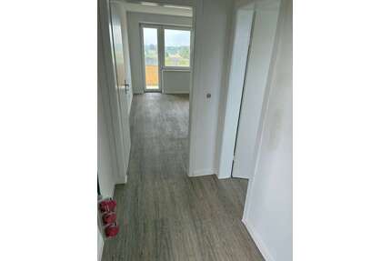 Wohnung zum Mieten in Neuss 489,00 € 67.55 m²