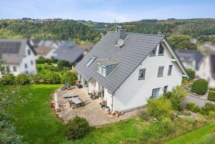 Haus zum Kaufen in Olpe 616.666,00 € 268 m²