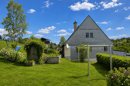 Liebevoll saniertes Familiendomizil im Erzgebirge mit Garten und Ausbaupotenzial - Bärenstein