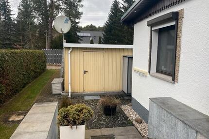 Grundstück (900m2) und saniertes Haus zur Miete - Spreenhagen