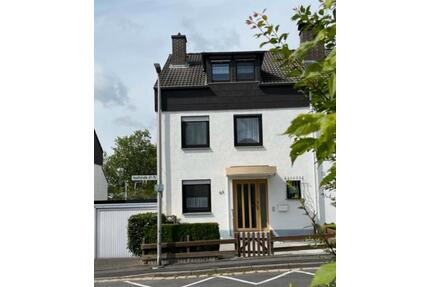 Erstbezug nach Sanierung - Reihenendhaus mit Garten in Vellmar