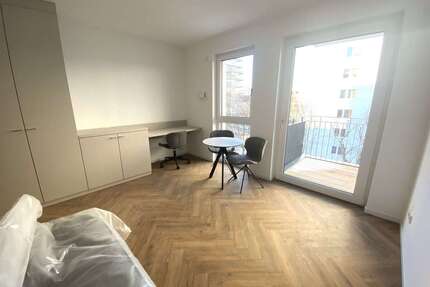 Wohnung zum Mieten in Berlin 564,42 € 24.54 m²