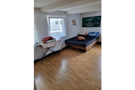 5 Raum Wohnung zu vermieten. Evtl kann man auch eine 3-4 Raum Whg - Wittingen