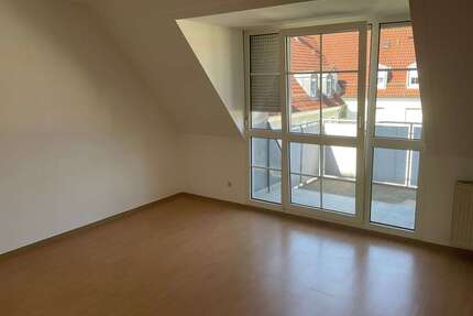 Wohnung zum Mieten in Amberg 215,94 € 38.47 m²