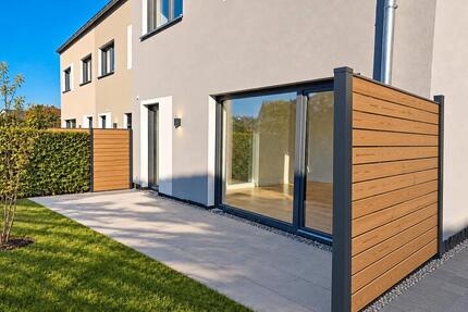 Familienglück im Neubau: Reihenendhaus 160 m² KFW40 PV Wallbox - Neumarkt in der Oberpfalz Altenhof