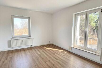 * Große und helle 3- Zimmerwohnung im Grünen * - Forst (Lausitz)