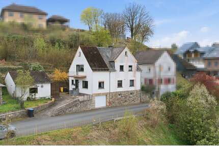 Haus zum Kaufen in Reichenberg 175.000,00 € 119 m²