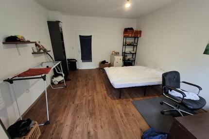 Möblierte WG-Zimmer mit Parkplatz nah die Dom - Fulda Aschenberg