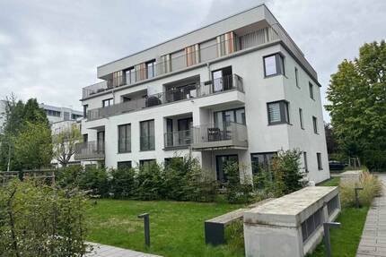 Provisionsfrei: 3-Zimmerwohnung im Erdgeschoss mit Terrasse, Keller, Abstellfläche - Berlin Alt-Hohenschönhausen