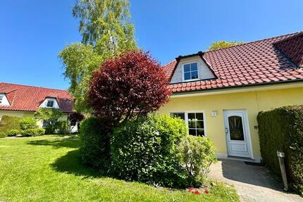 Strandnahe Doppelhaushälfte für bis zu 6 P. in Zingst - ab