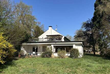 Haus zum Kaufen in Krefeld 687.000,00 € 220 m²