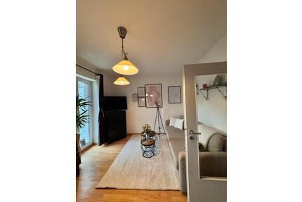 Helle 2-Raum-Wohnung mit Balkon in Dresden-Striesen