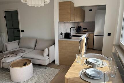 Munich-West: Design-Apartment, fully furnished, Garage, Pool, Sauna & Balcony, All-Inclusive - München Aubing-Lochhausen-Langwied