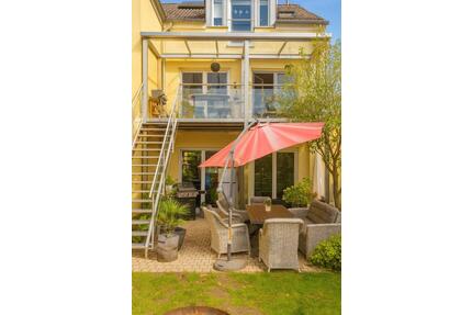 Moderne DHH mit Garten, Terrasse & Einbauküche, ruhige Lage. - Solingen Burg