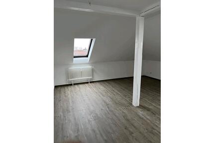 traumhafte 3 Zimmer DG Wohnung in Braunschweig City